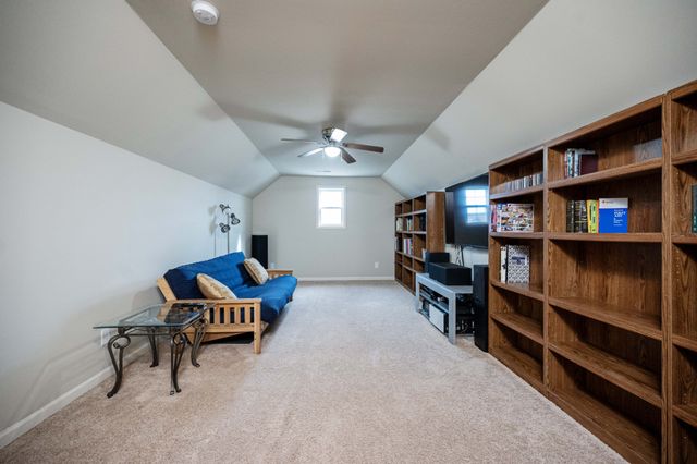 5111 General Eisenhower Dr, Murfreesboro, TN 37129