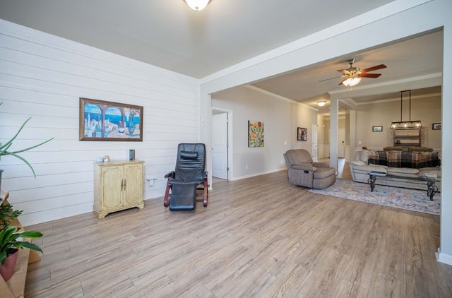 5111 General Eisenhower Dr, Murfreesboro, TN 37129