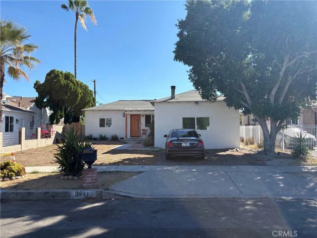 8441 Rincon Avenue, Sun Valley, CA 91352