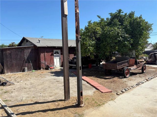 8441 Rincon Avenue, Sun Valley, CA 91352