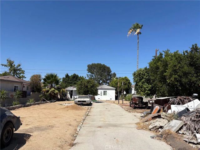 8441 Rincon Avenue, Sun Valley, CA 91352