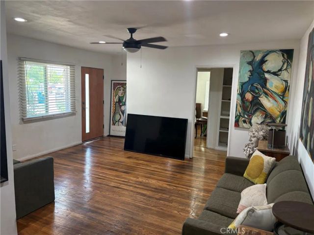 8441 Rincon Avenue, Sun Valley, CA 91352