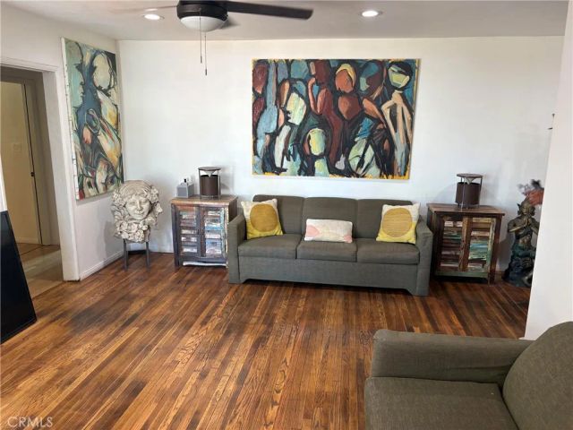8441 Rincon Avenue, Sun Valley, CA 91352