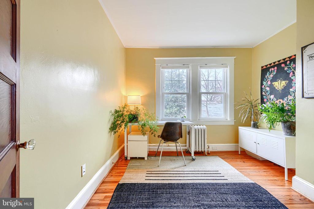 Image 28 of property listing at 5102 NORWOOD RD, Baltimore, MD 21212