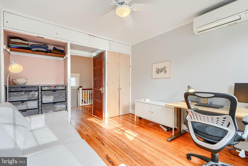 Image 30 of property listing at 5102 NORWOOD RD, Baltimore, MD 21212