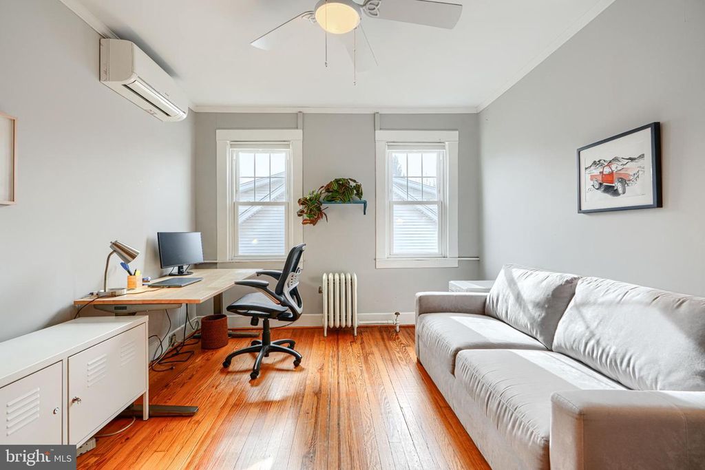 Image 32 of property listing at 5102 NORWOOD RD, Baltimore, MD 21212