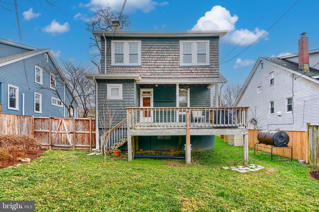 Image 39 of property listing at 5102 NORWOOD RD, Baltimore, MD 21212