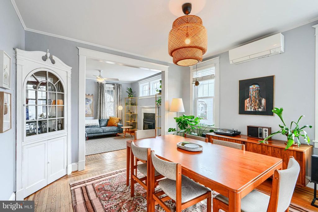 Image 10 of property listing at 5102 NORWOOD RD, Baltimore, MD 21212