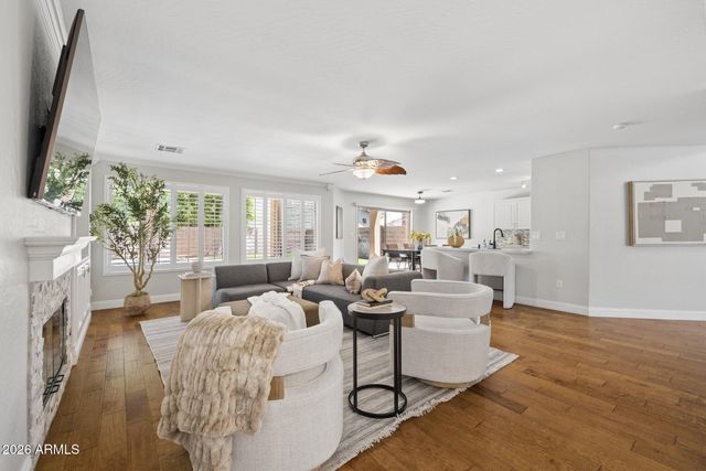 1394 E BETSY Lane, Gilbert, AZ 85296