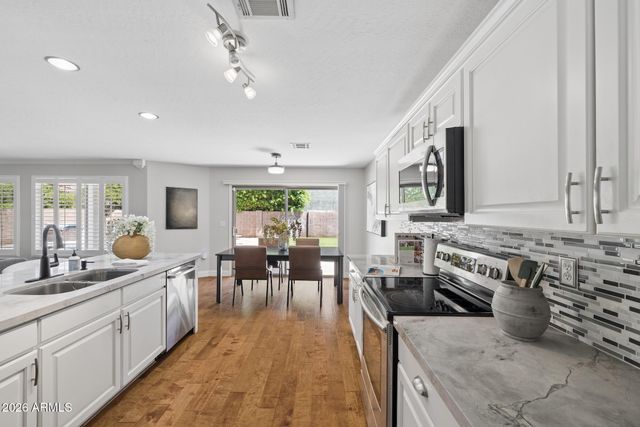 1394 E BETSY Lane, Gilbert, AZ 85296
