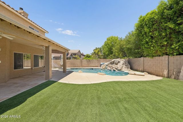 1394 E BETSY Lane, Gilbert, AZ 85296