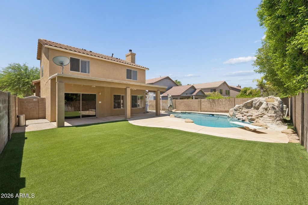 1394 E BETSY Lane, Gilbert, AZ 85296