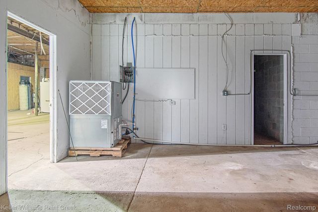 10415 Fenkell Street, Detroit, MI 48238