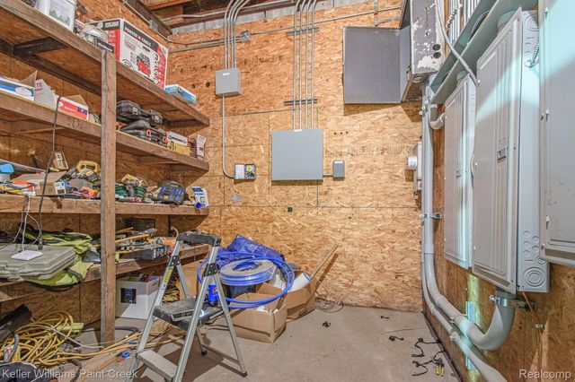 10415 Fenkell Street, Detroit, MI 48238