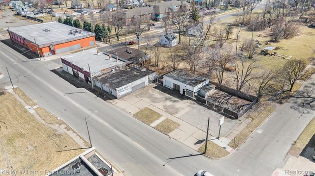 10415 Fenkell Street, Detroit, MI 48238