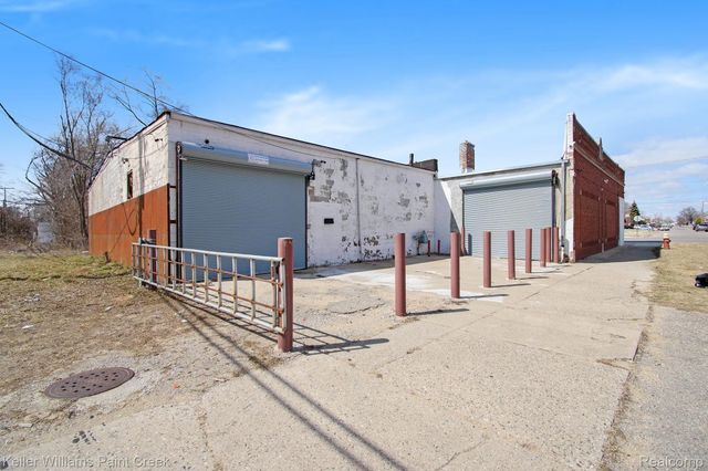 10415 Fenkell Street, Detroit, MI 48238