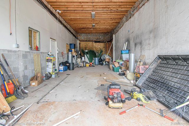 10415 Fenkell Street, Detroit, MI 48238