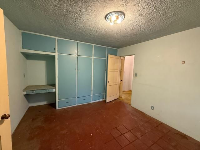 207 Howard Street, Clovis, CA 93612