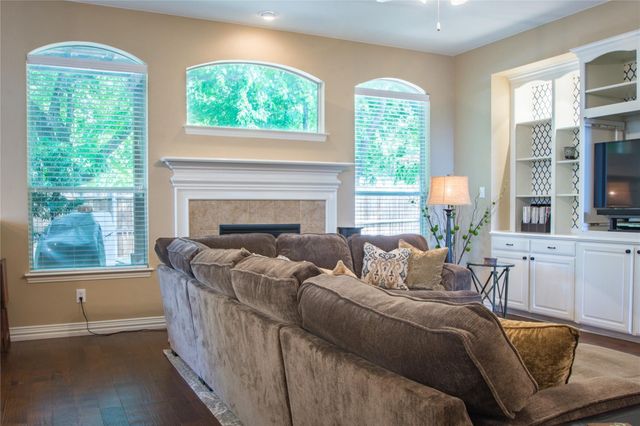 4504 Narrowbrook Drive, Flower Mound, TX 75028