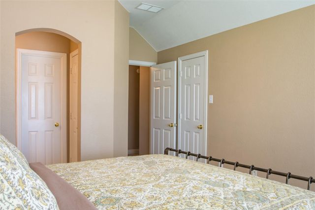 4504 Narrowbrook Drive, Flower Mound, TX 75028