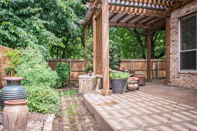 4504 Narrowbrook Drive, Flower Mound, TX 75028