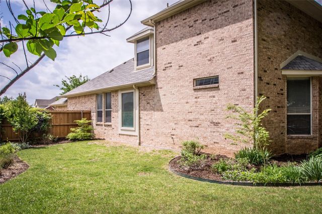 4504 Narrowbrook Drive, Flower Mound, TX 75028