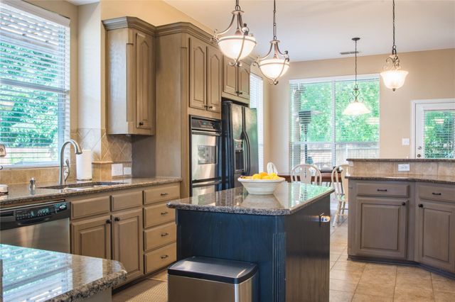 4504 Narrowbrook Drive, Flower Mound, TX 75028