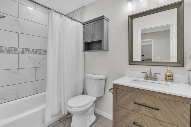 906 E 19th St, Marysville, CA 95901