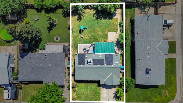 906 E 19th St, Marysville, CA 95901