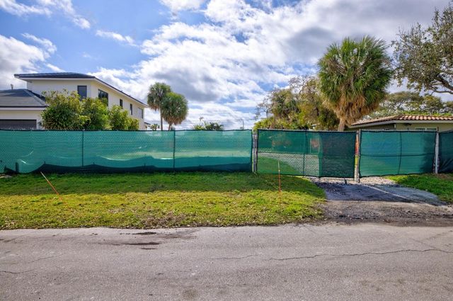 254 Capri Avenue, Lauderdale-By-The-Sea, Fort Lauderdale, FL 33308