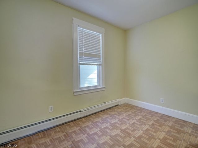 517 Clifton Ave, Clifton City, NJ 07011