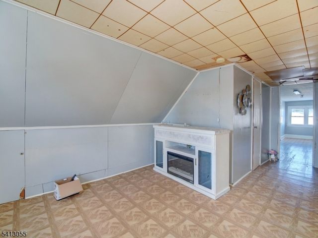 517 Clifton Ave, Clifton City, NJ 07011