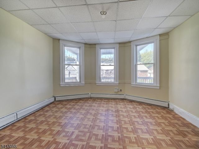 517 Clifton Ave, Clifton City, NJ 07011