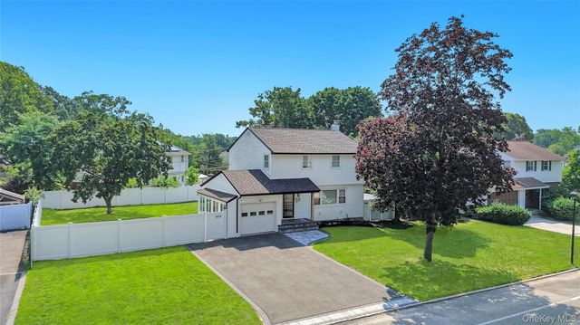 241 Tree Road, Centereach, NY 11720