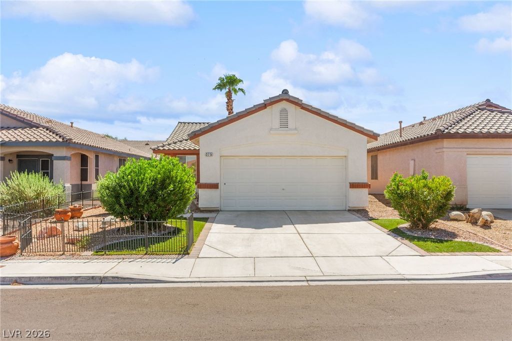 375 Golden Shore Drive, Las Vegas, NV 89123 — exterior
