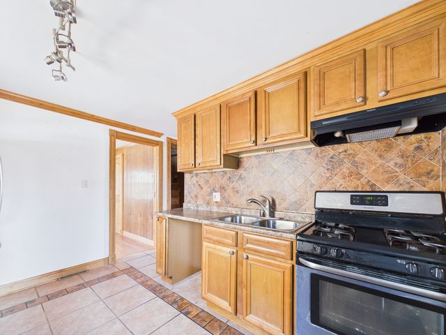 2522 Westbrook Drive, Franklin Park, IL 60131
