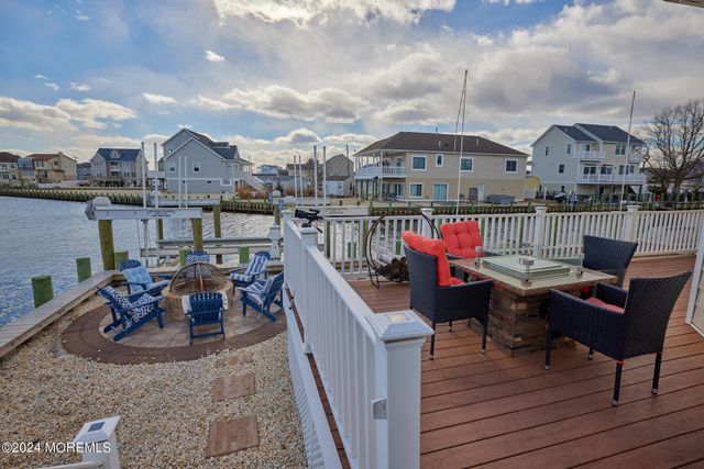 256 Cedar Drive, Bayville, NJ 08721