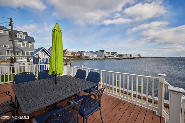 256 Cedar Drive, Bayville, NJ 08721