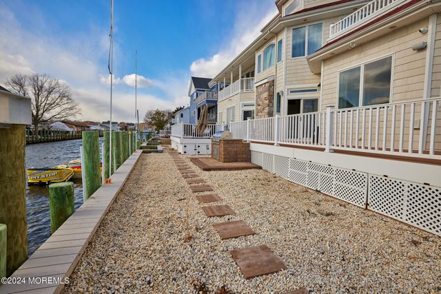 256 Cedar Drive, Bayville, NJ 08721