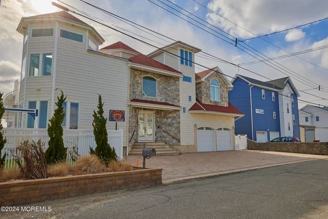 256 Cedar Drive, Bayville, NJ 08721