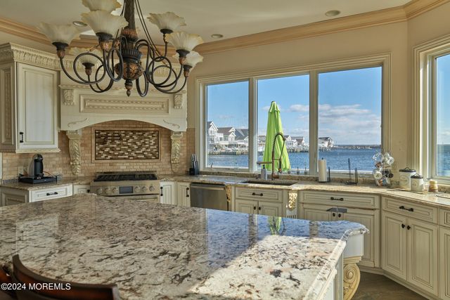 256 Cedar Drive, Bayville, NJ 08721
