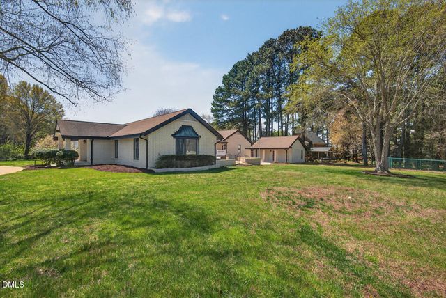 3701 Farm Gate Avenue, Durham, NC 27705