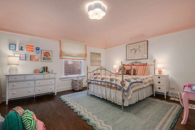 1211 Hinman Avenue, Evanston, IL 60202