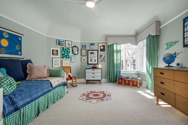 1211 Hinman Avenue, Evanston, IL 60202