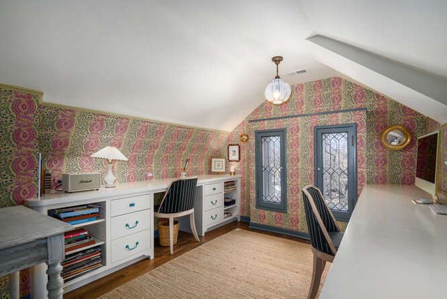 1211 Hinman Avenue, Evanston, IL 60202