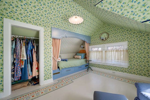 1211 Hinman Avenue, Evanston, IL 60202