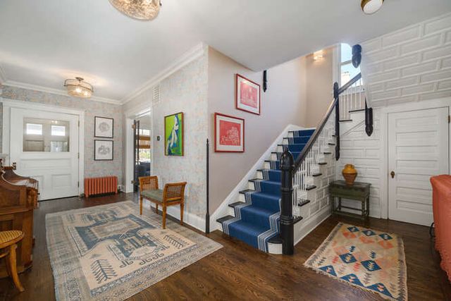 1211 Hinman Avenue, Evanston, IL 60202