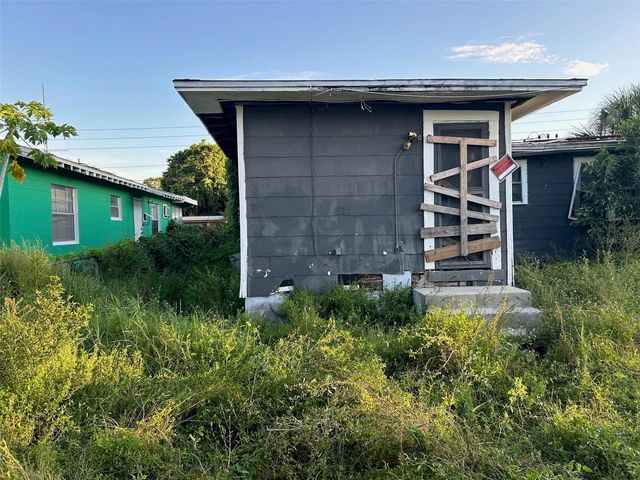 877 22ND AVENUE S, St Petersburg, FL 33705
