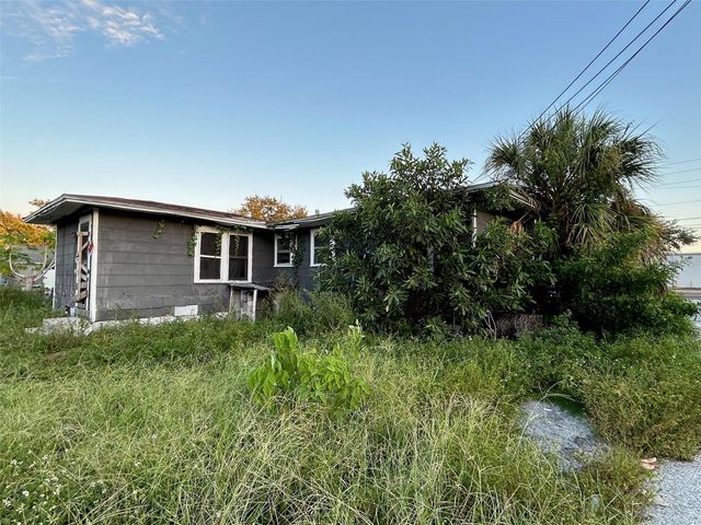 877 22ND AVENUE S, St Petersburg, FL 33705