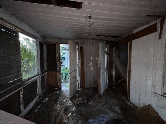 877 22ND AVENUE S, St Petersburg, FL 33705